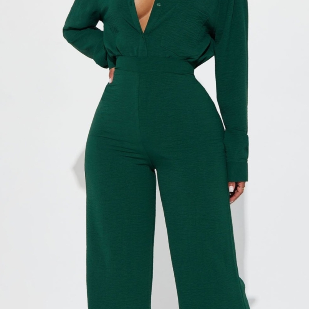 Fashion Nova Green Wide 2pc Set with Tailored Fit